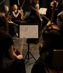 Como a prática musical coletiva conecta e transforma pessoas Como a prática musical coletiva conecta e transforma pessoas